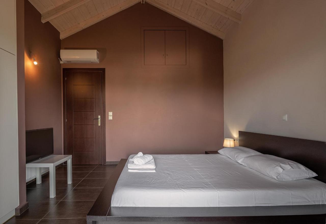 Villa Manolia เปรเวซา ภายนอก รูปภาพ